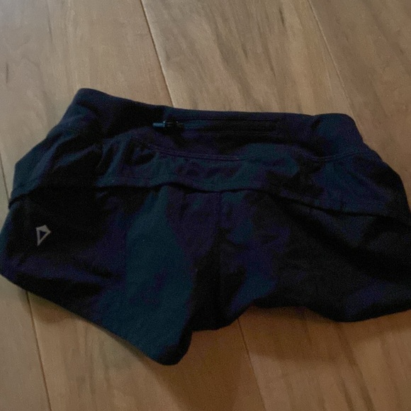 Black Ivivva girls athletic shorts - Picture 2 of 4